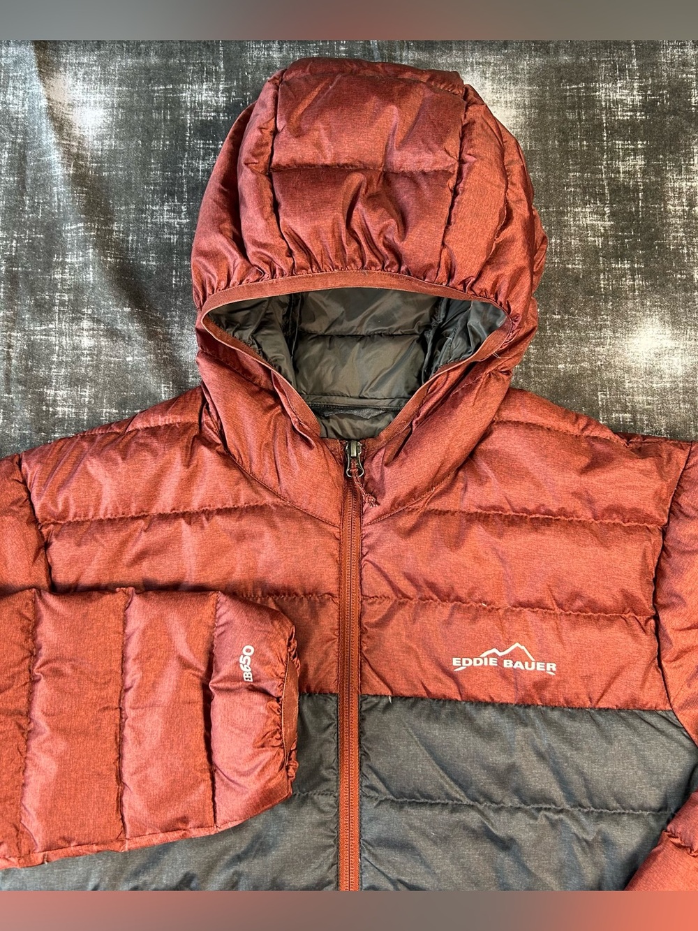 Eddie Bauer EB650 Puffer Men Medium Burgundy/Gray Cirruslite Down Hooded Jacket
